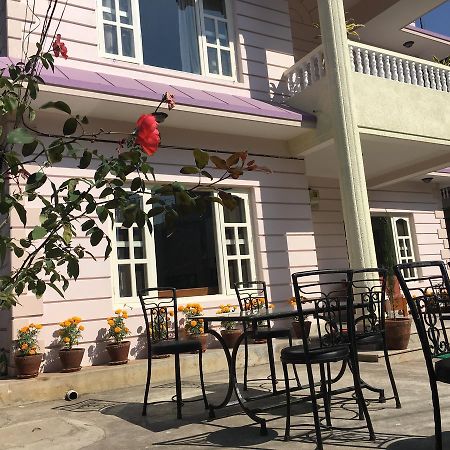 Hotel Pokhara International 외부 사진