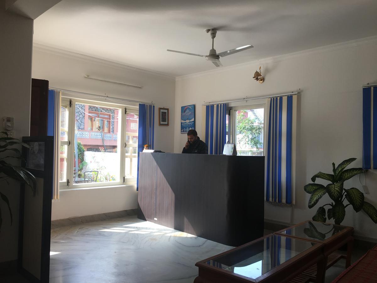 Hotel Pokhara International 외부 사진