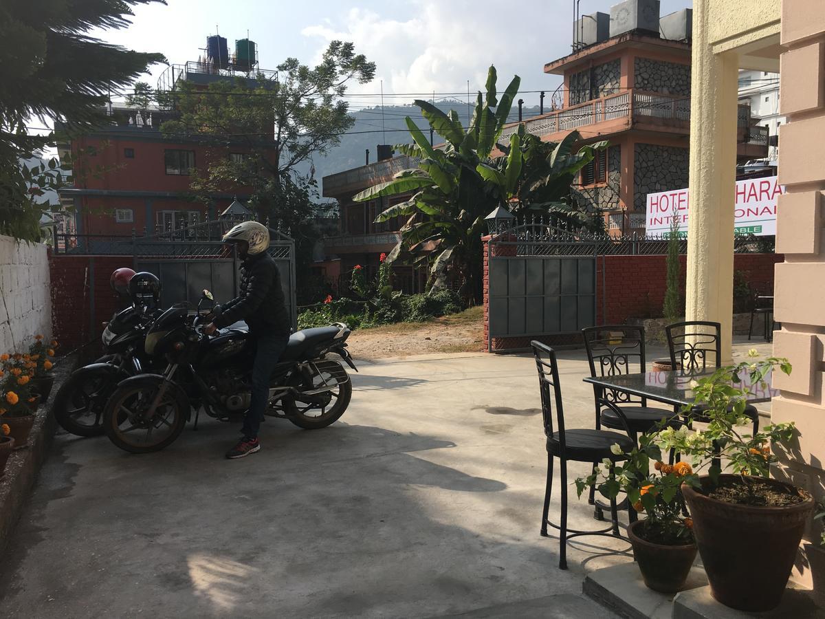 Hotel Pokhara International 외부 사진