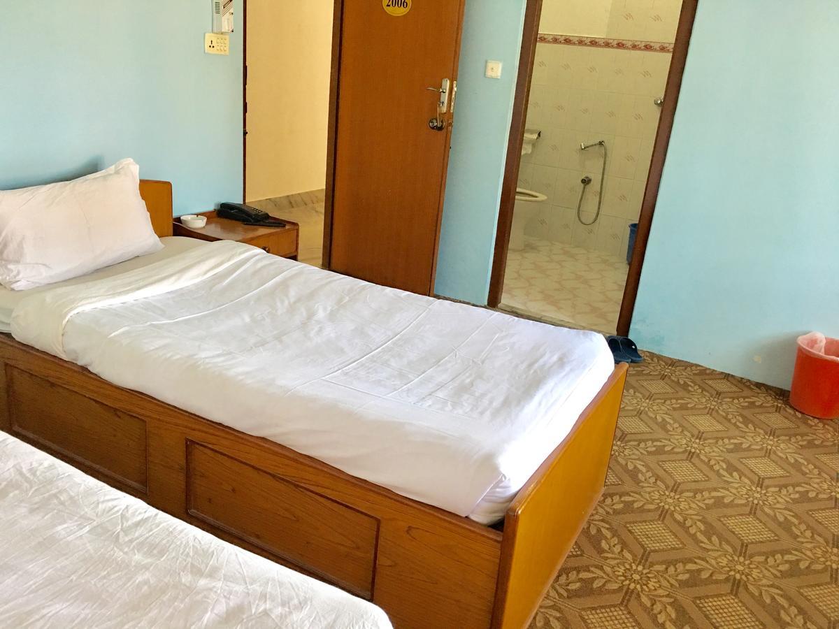 Hotel Pokhara International 외부 사진