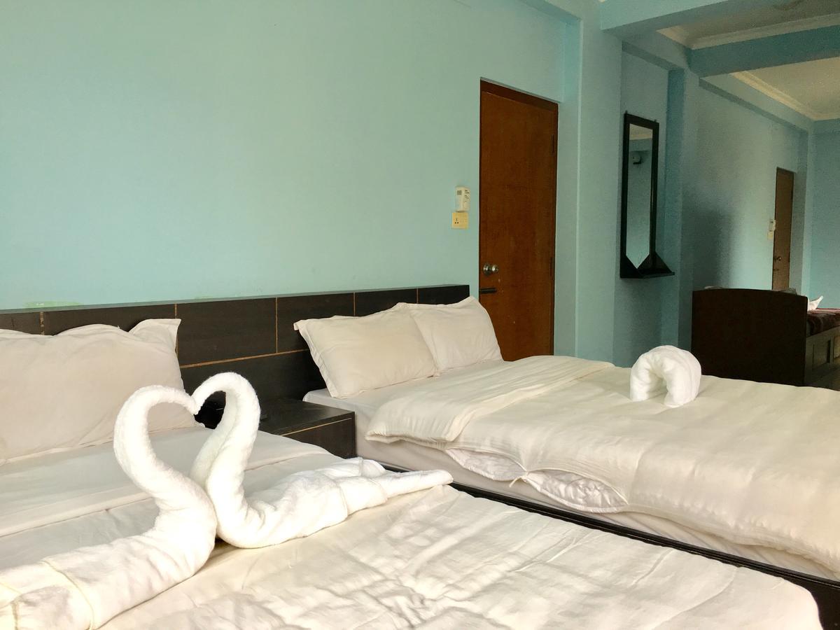Hotel Pokhara International 외부 사진